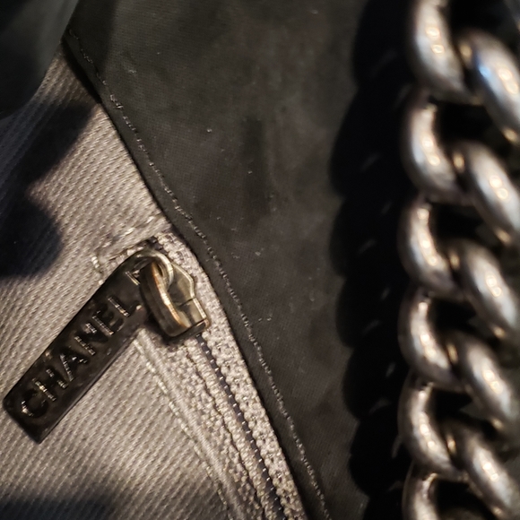 SOLD ๐ฏ% authentic C H A N E L - Picture 5 of 15